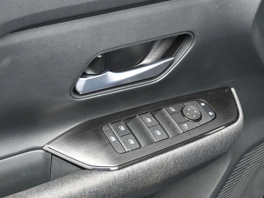 New 2026 Nissan Kicks SV w/ SV Premium Package AWD/4WD image 14