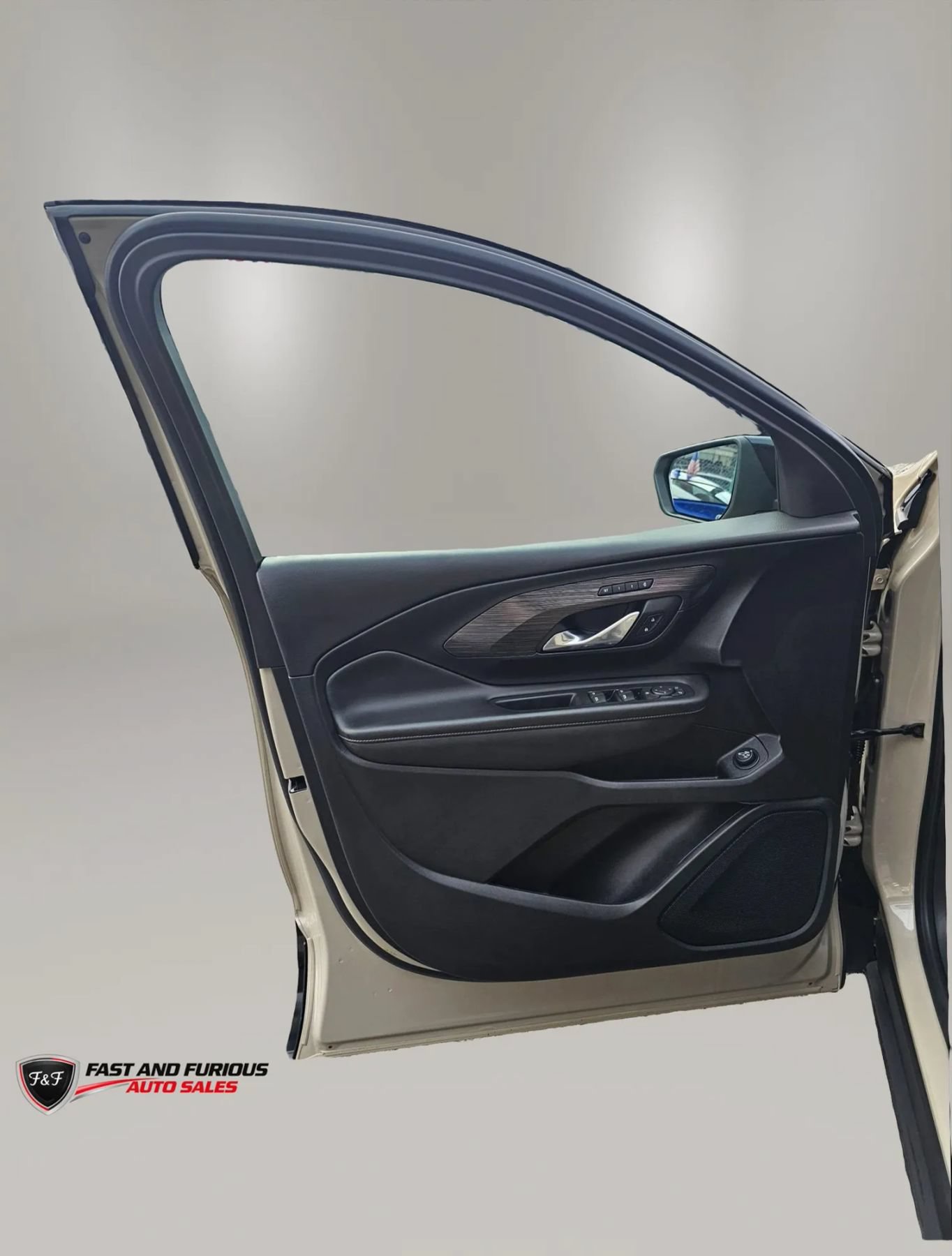 Used 2023 GMC Terrain SLT w/ Elevation Edition FWD image 12