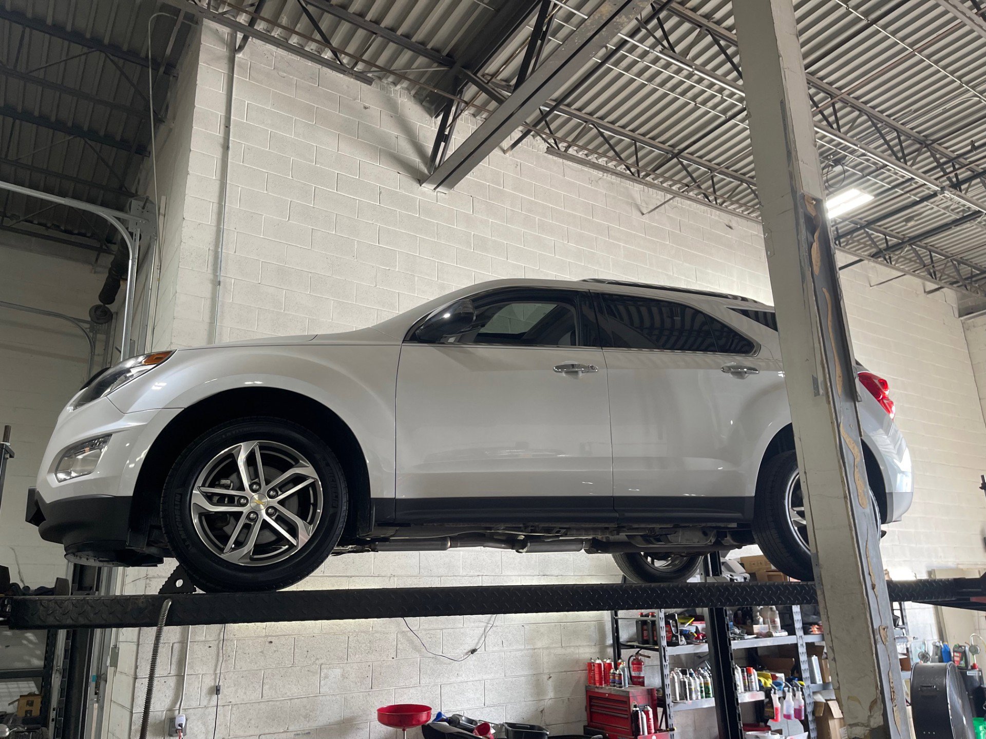 Used 2017 Chevrolet Equinox Premier w/ Enhanced Convenience Package FWD image 65