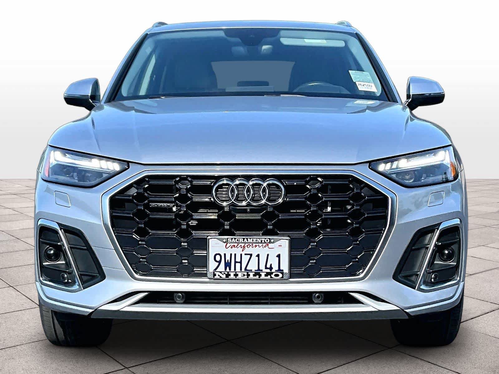 Used 2022 Audi Q5 e Prestige AWD/4WD image 7
