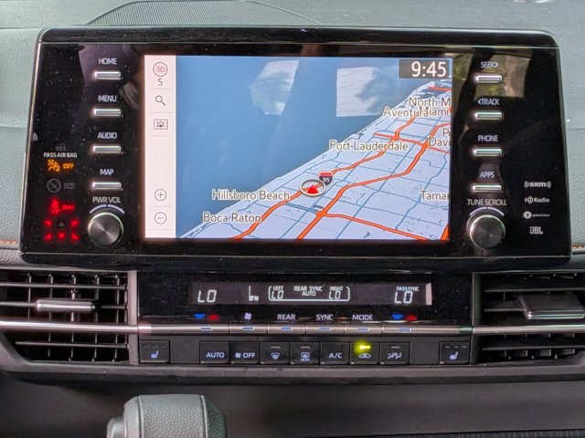 Used 2022 Toyota Sienna XSE w/ XSE Plus Package FWD image 10