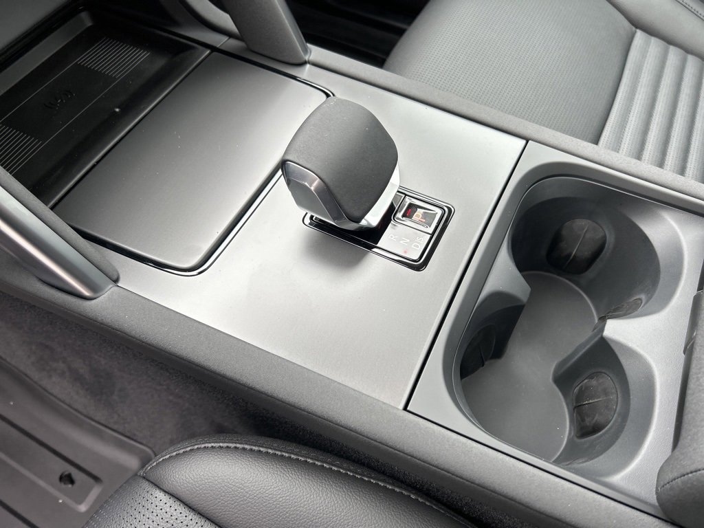 New 2025 Land Rover Discovery Sport S image 13