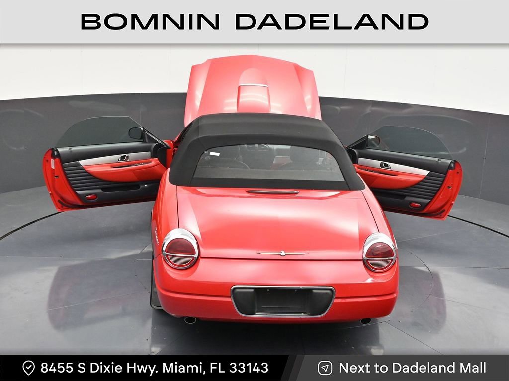 Used 2003 Ford Thunderbird image 34