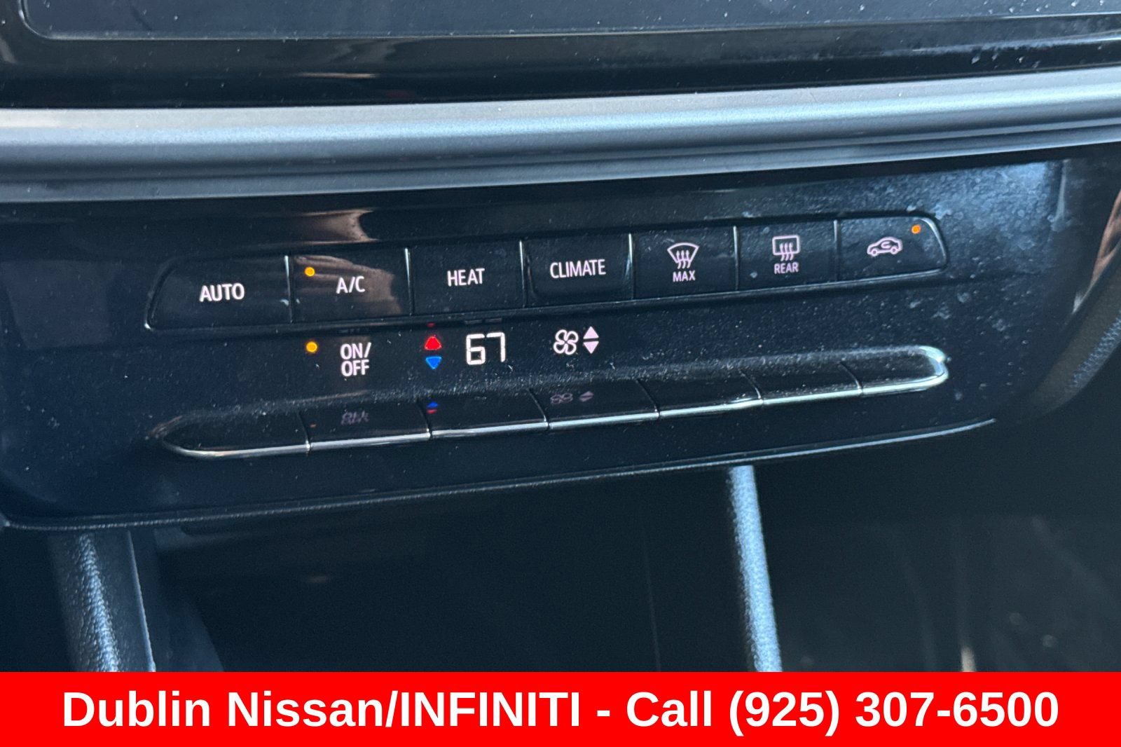 Used 2023 Chevrolet Bolt EUV LT FWD image 29