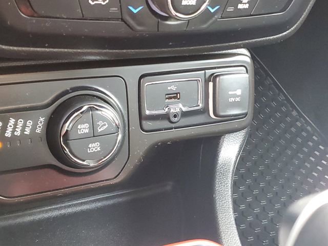 Used 2019 Jeep Renegade Trailhawk image 29