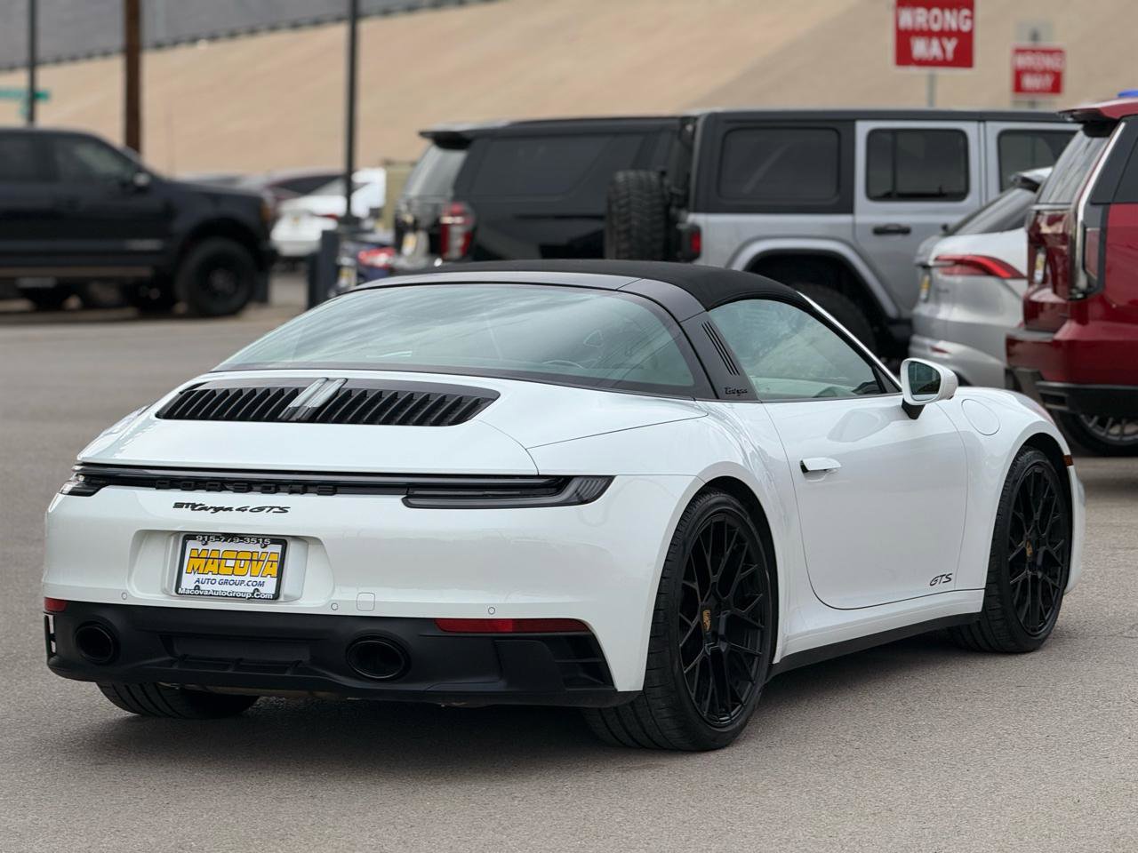 Used 2024 Porsche 911 image 7