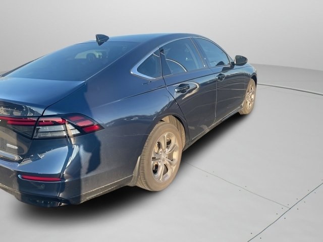 Used 2024 Honda Accord EX-L image 2