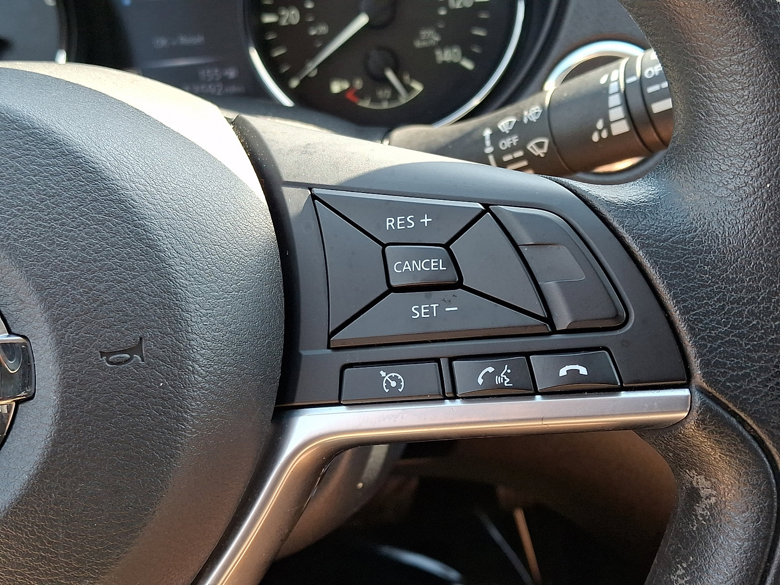 Used 2018 Nissan Rogue Sport SV image 21