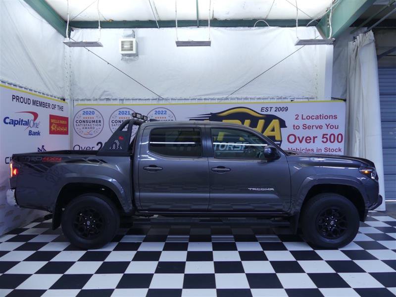 Used 2022 Toyota Tacoma SR5 AWD/4WD image 25
