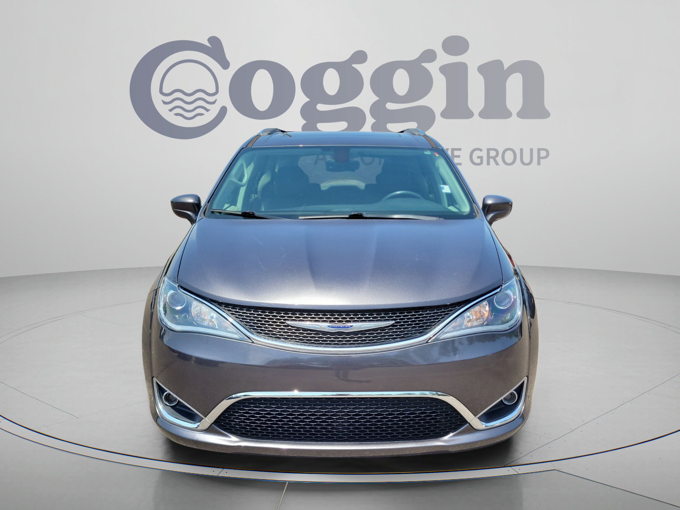 Used 2019 Chrysler Pacifica Touring-L Plus FWD image 8