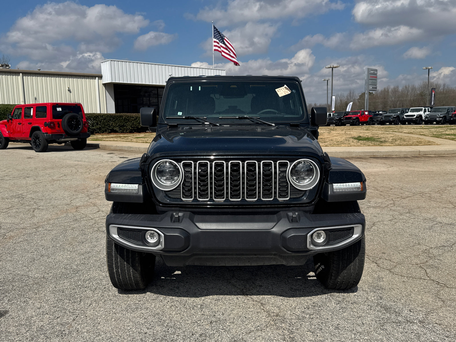 Used 2025 Jeep Wrangler Sahara video 2