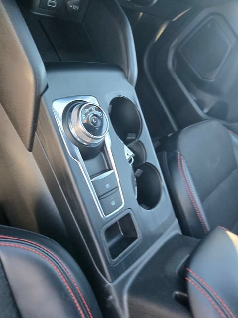 Used 2025 Ford Escape ST-Line w/ Tech Pack #1 AWD/4WD image 16