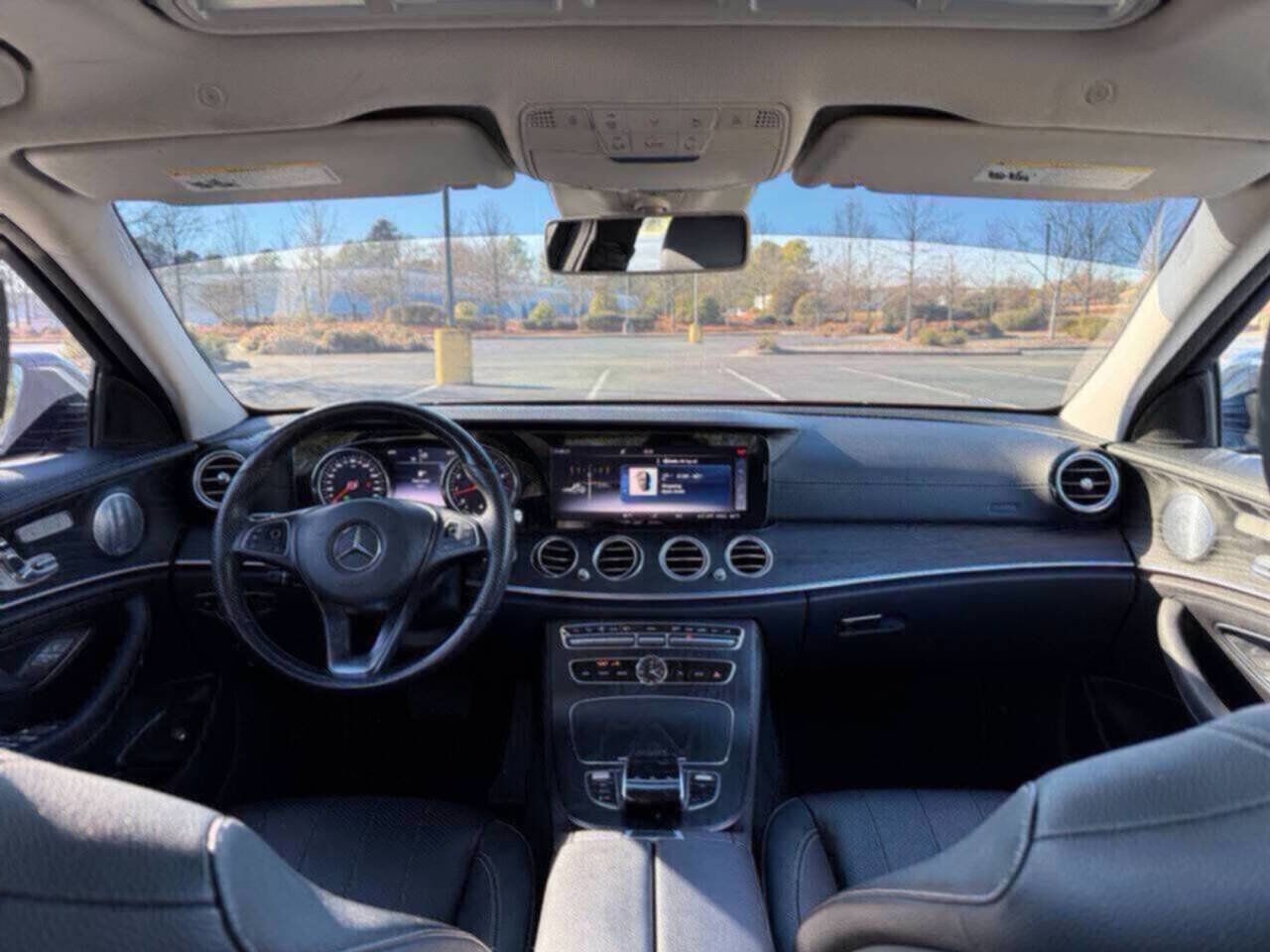 Used 2018 Mercedes-Benz E 300 4MATIC image 21