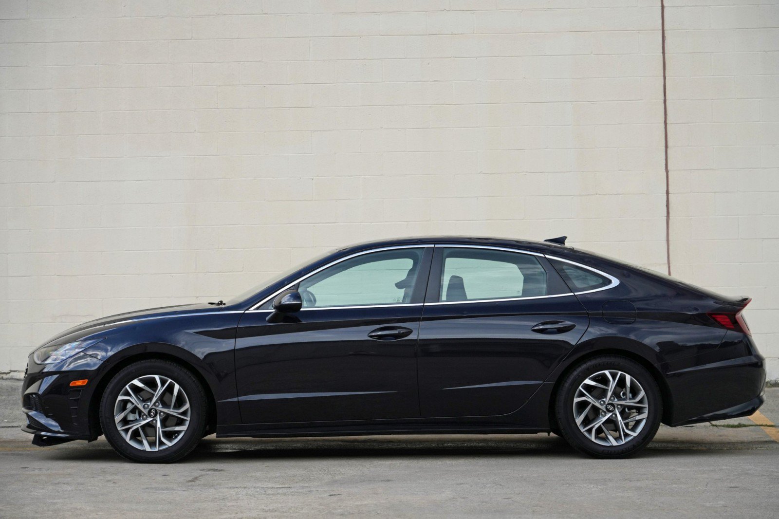 Used 2023 Hyundai Sonata SEL FWD image 8