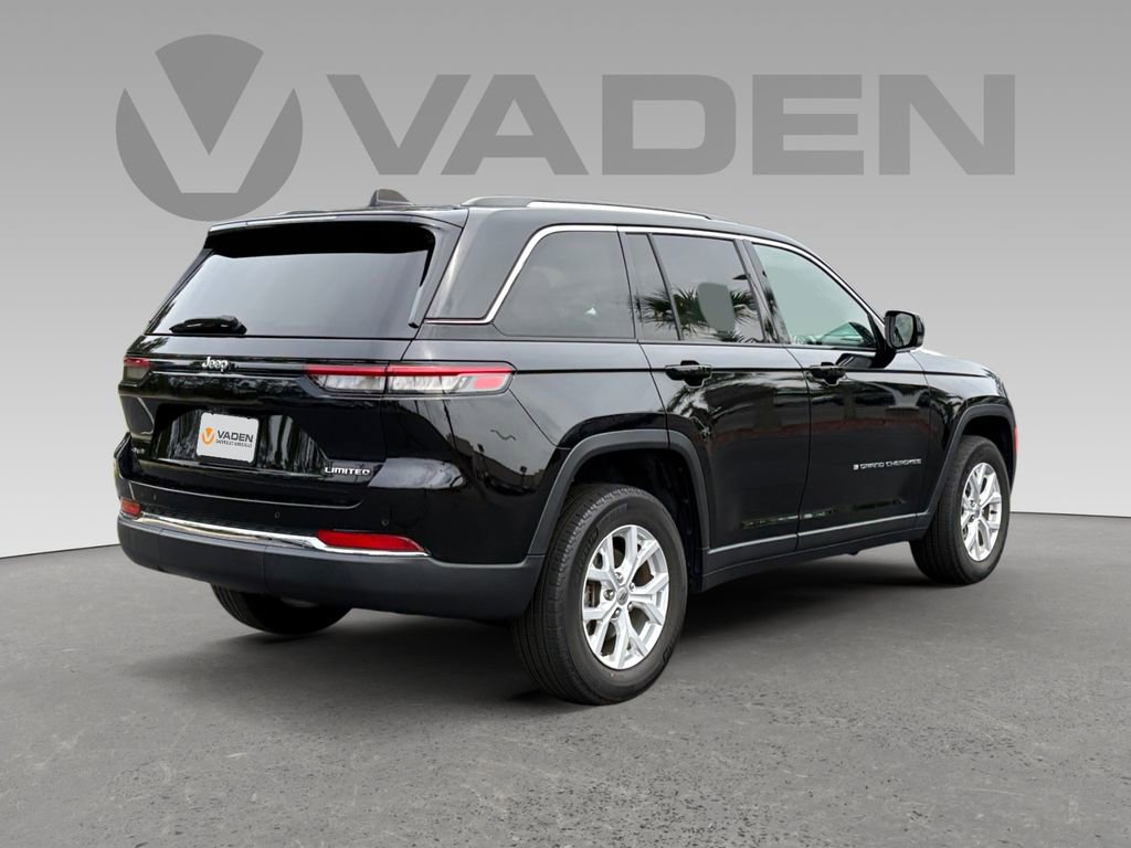 Used 2023 Jeep Grand Cherokee Limited AWD/4WD image 19
