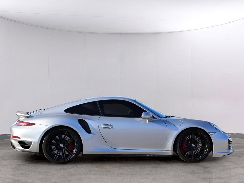 Used 2015 Porsche 911 Turbo image 9