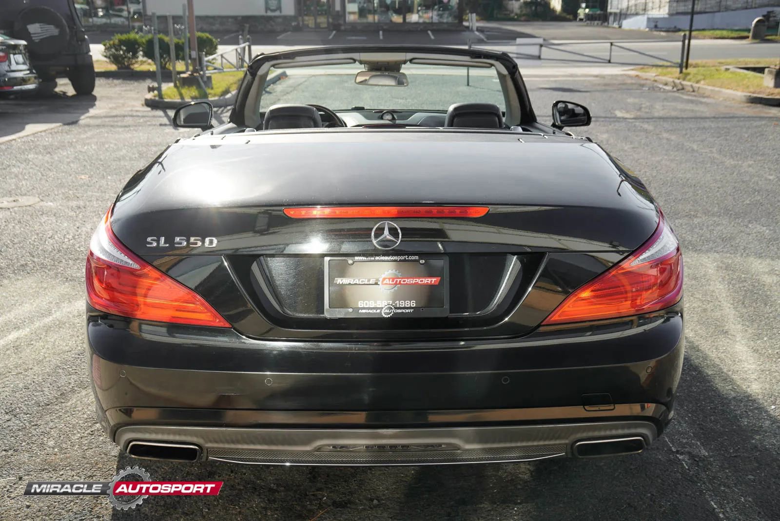 Used 2013 Mercedes-Benz SL 550 w/ Premium Pkg image 6