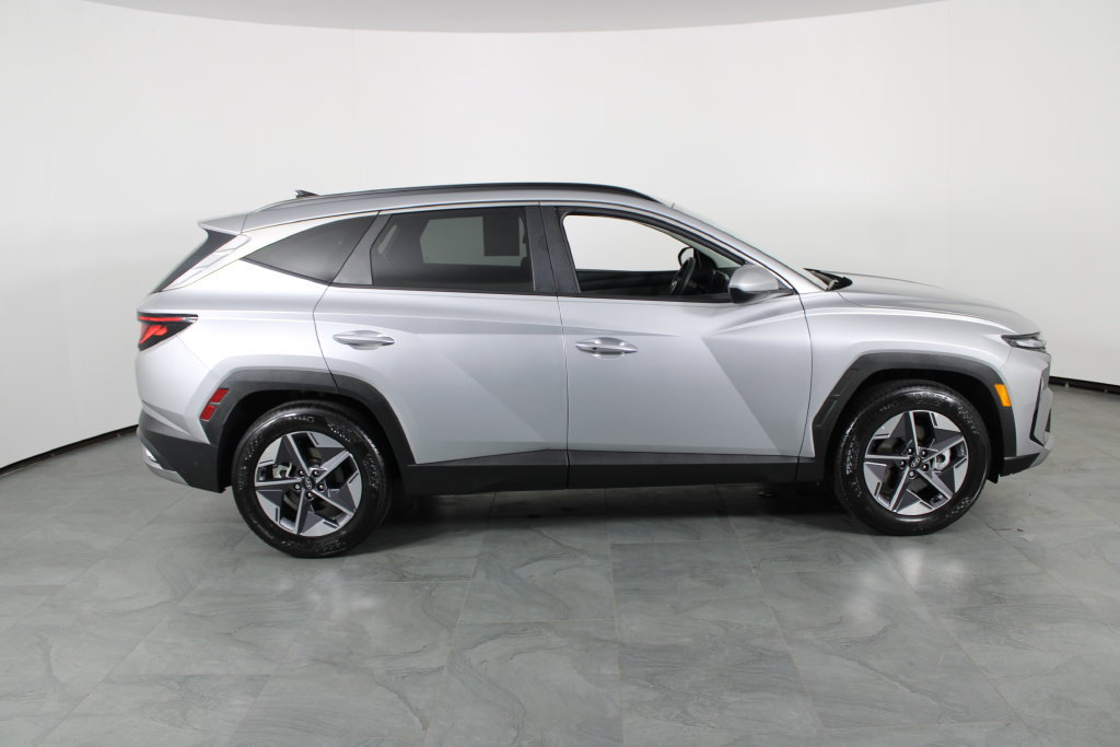 Certified 2026 Hyundai Tucson SEL FWD image 12