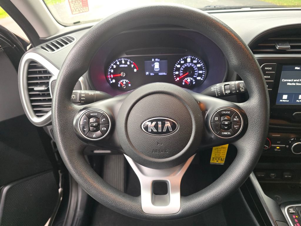 Used 2020 Kia Soul LX image 28