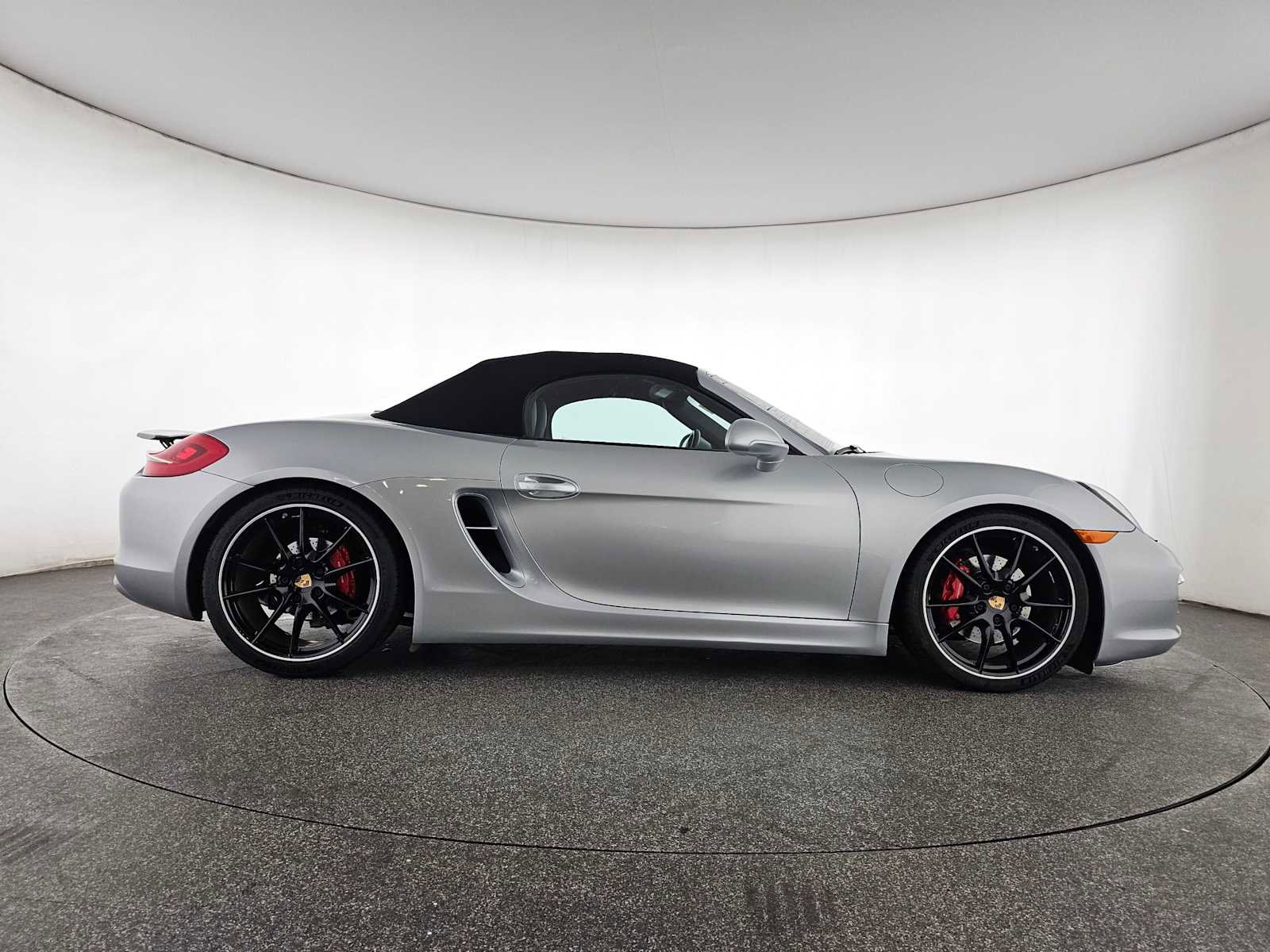 Used 2014 Porsche Boxster S image 2