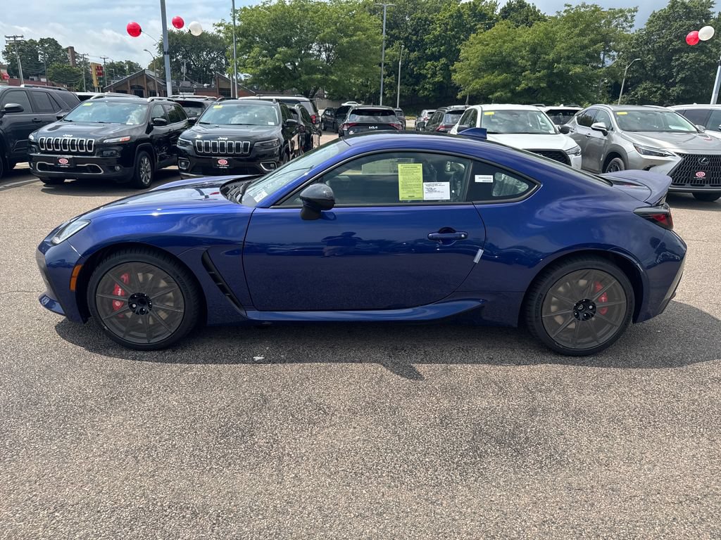New 2026 Toyota GR86 Premium RWD image 4