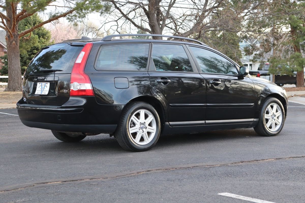 Used 2007 Volvo V50 2.4i image 5