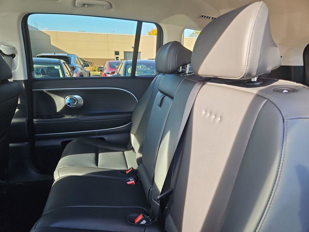New 2026 Hyundai Ioniq 9 SEL image 19