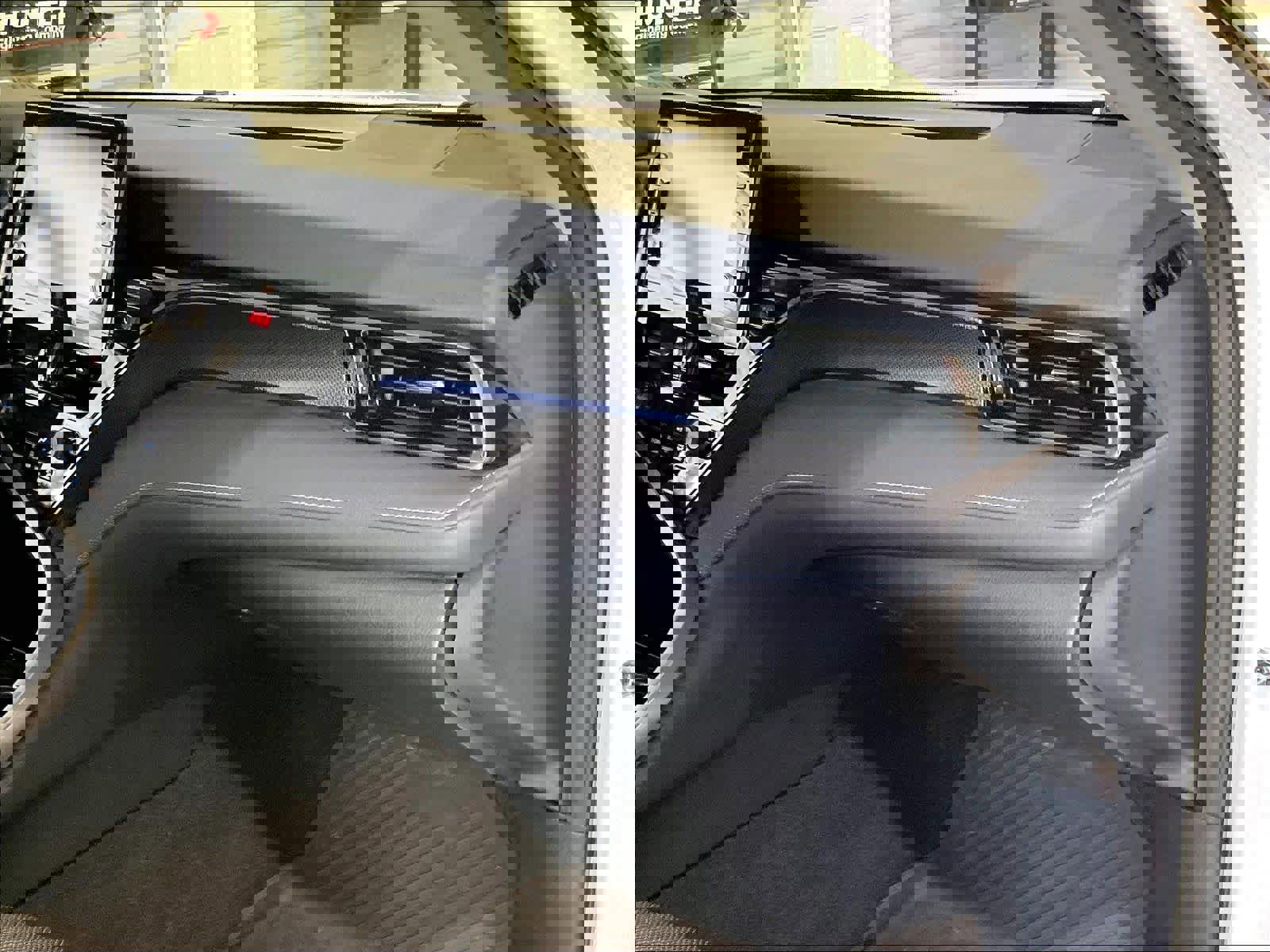 Used 2022 Toyota Camry XSE image 17