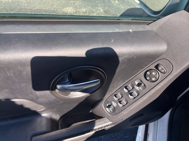 Used 2006 Pontiac Grand Prix FWD image 13