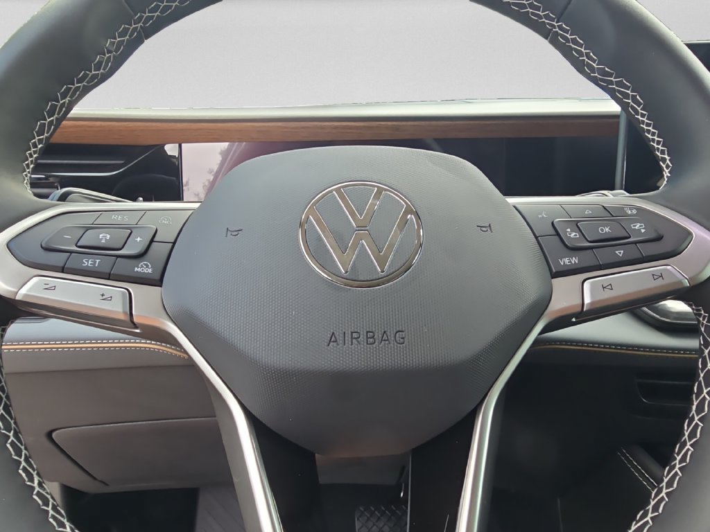 New 2027 Volkswagen Atlas SE FWD image 10