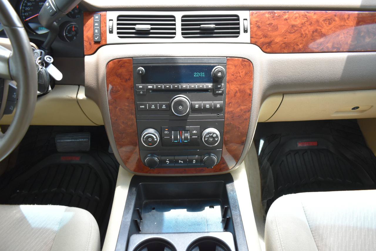 Used 2013 Chevrolet Avalanche LS RWD image 19