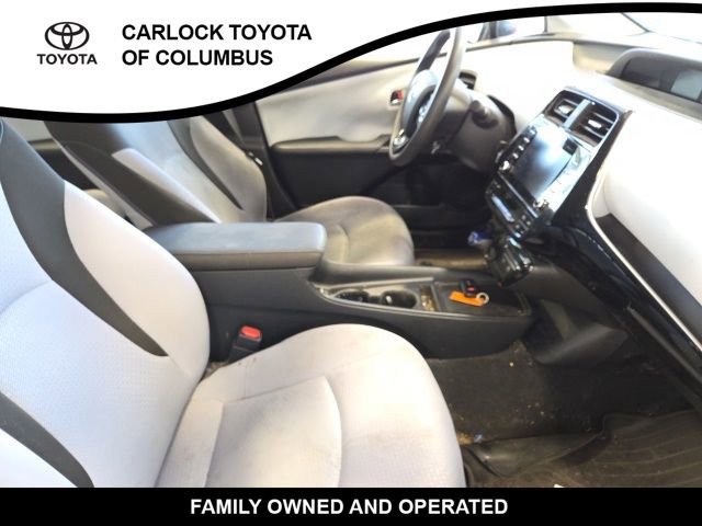 Used 2020 Toyota Prius LE image 20