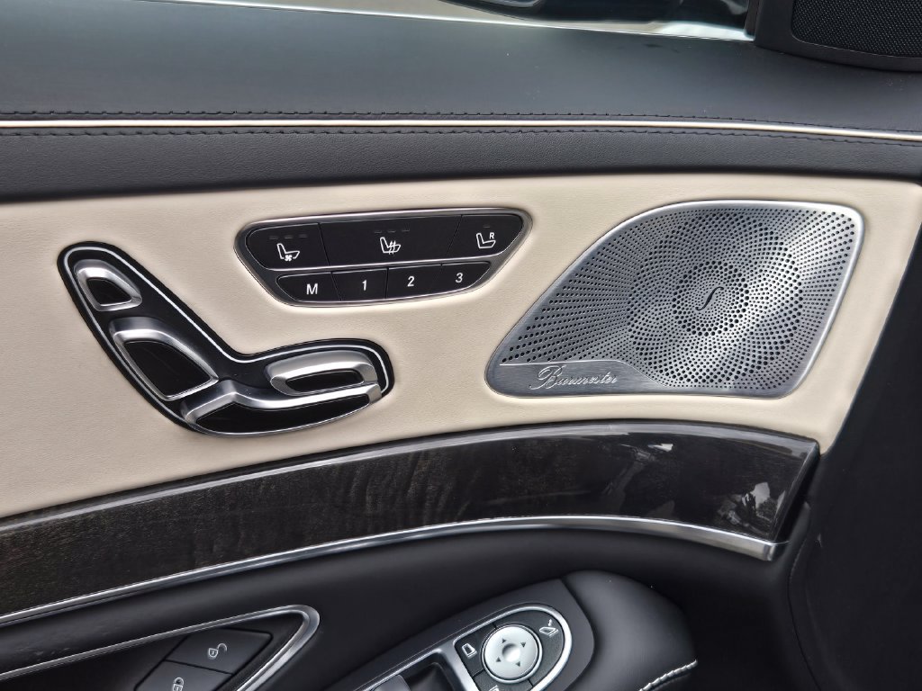 Used 2018 Mercedes-Benz S 560 Sedan image 14