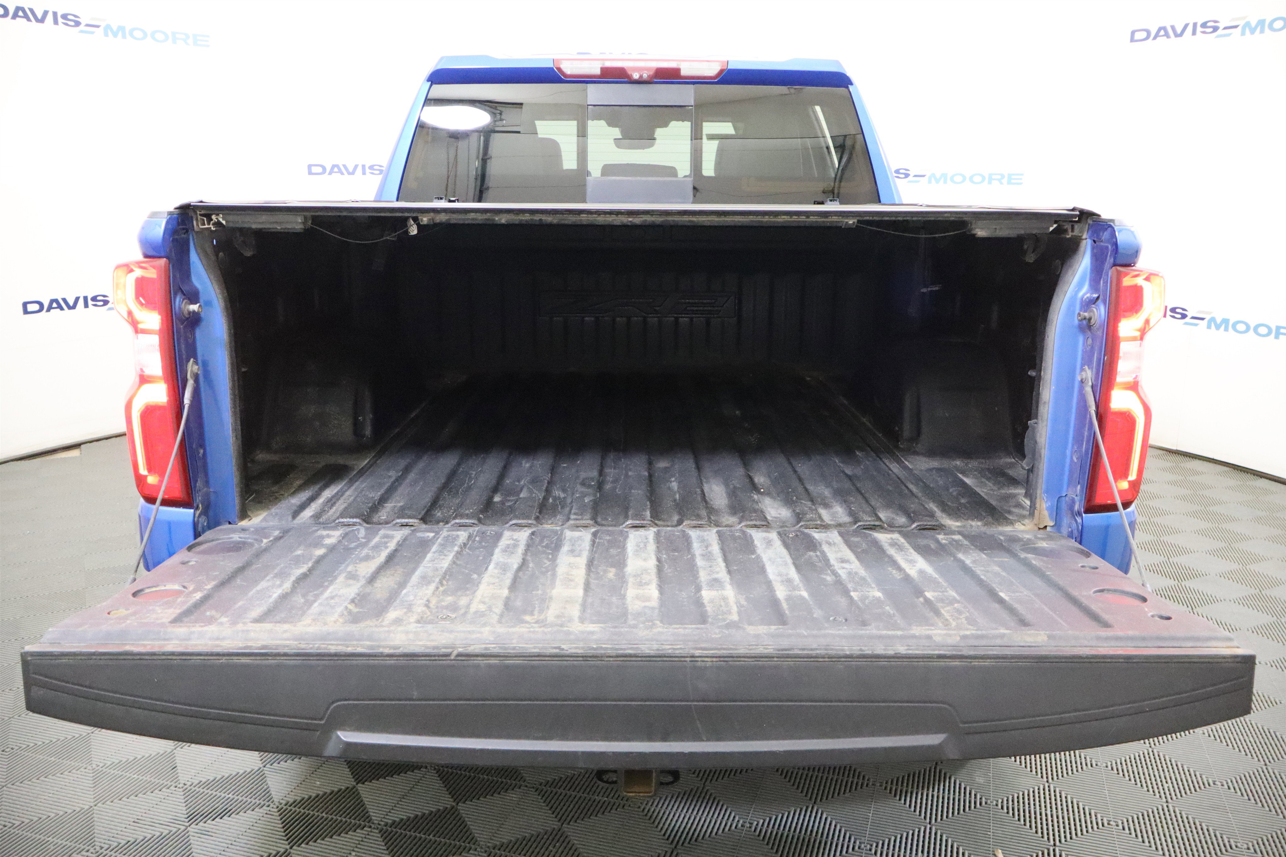 Used 2022 Chevrolet Silverado 1500 ZR2 w/ Technology Package image 8