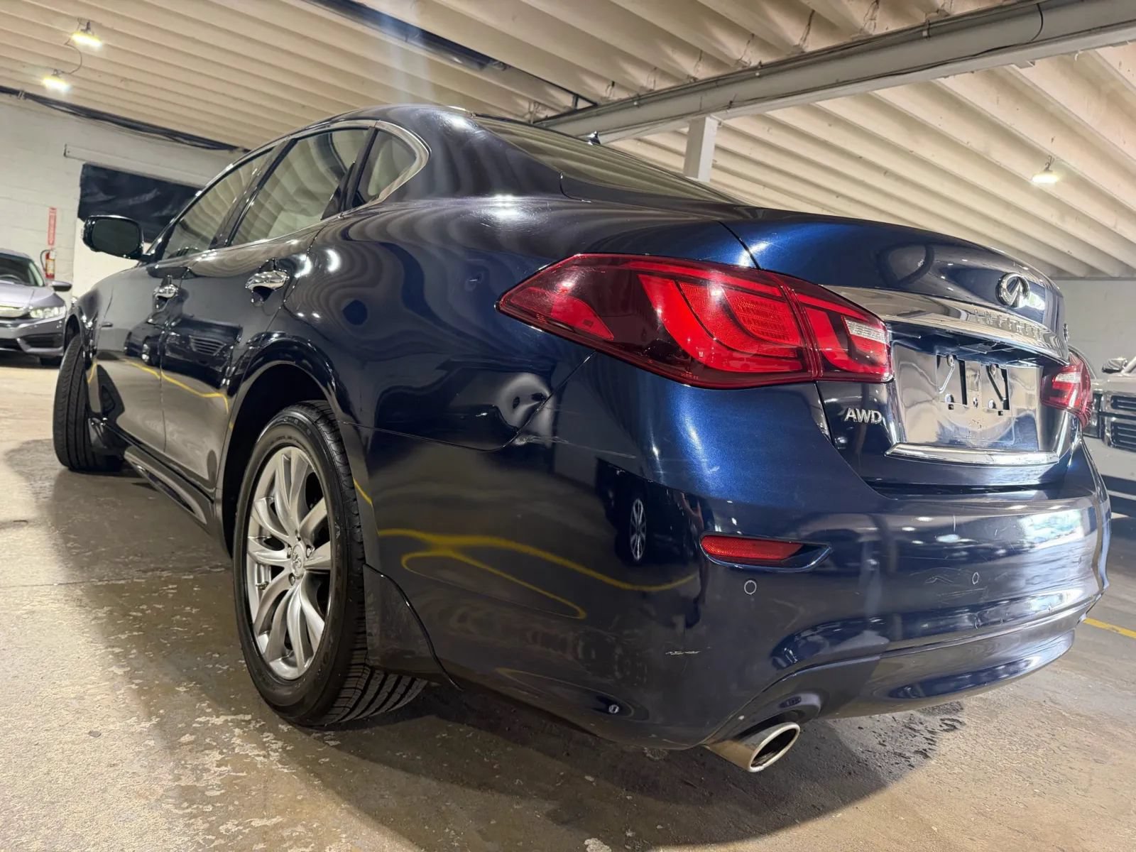 Used 2015 INFINITI Q70 3.7 AWD/4WD image 3