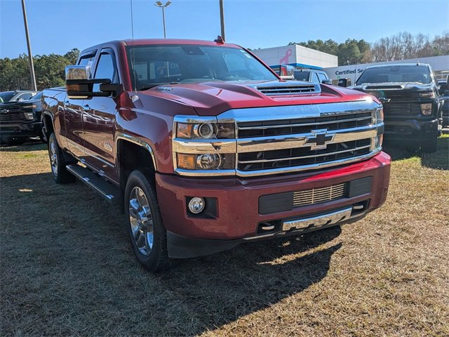 Used 2019 Chevrolet Silverado 2500 High Country w/ Duramax Plus Package image 2