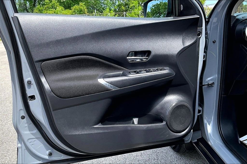 Used 2023 Nissan Kicks SV FWD image 21