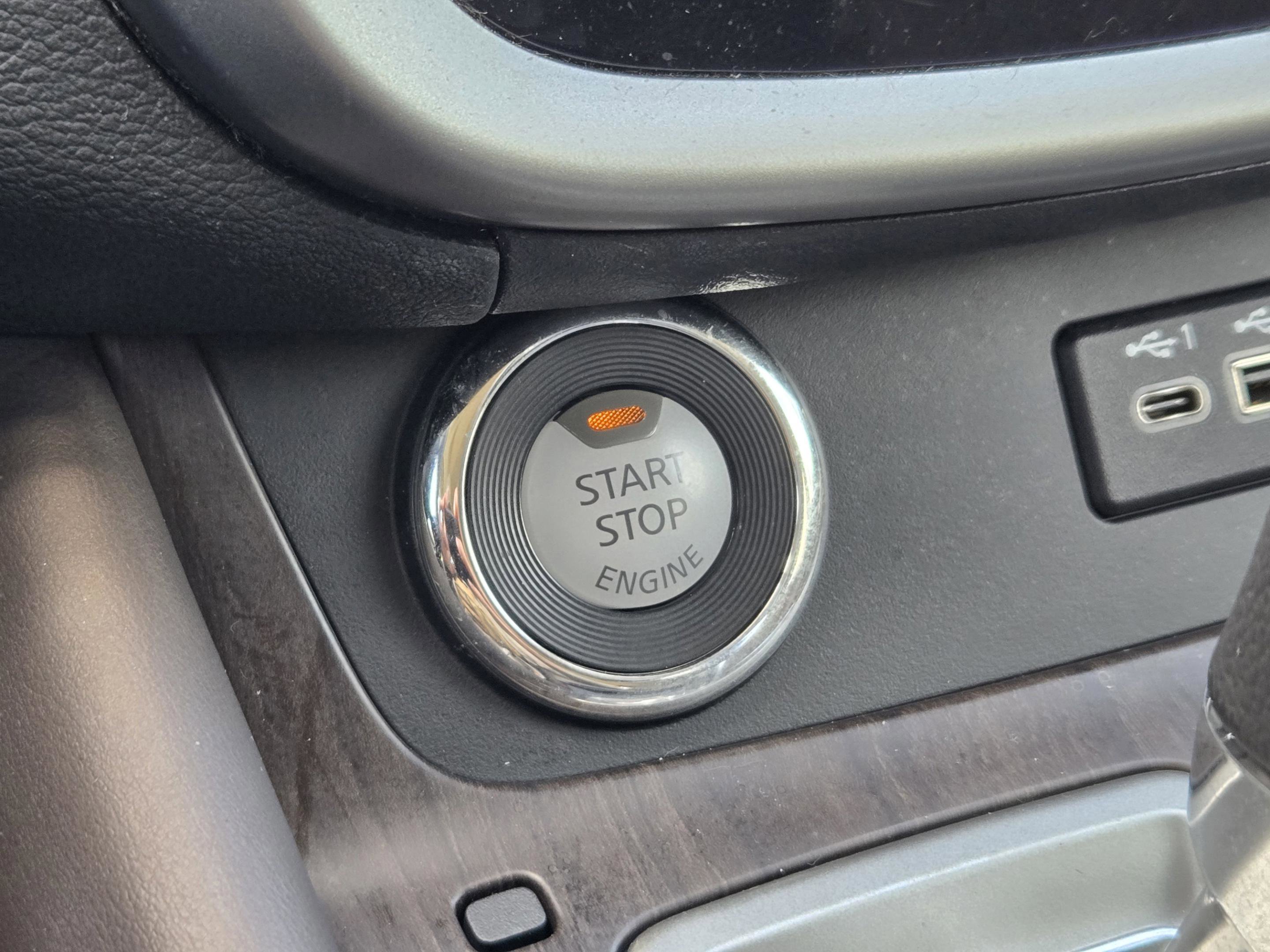 Used 2023 Nissan Murano Platinum w/ Cargo Package FWD image 20