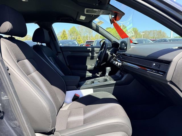 Used 2025 Honda Civic Sport image 10