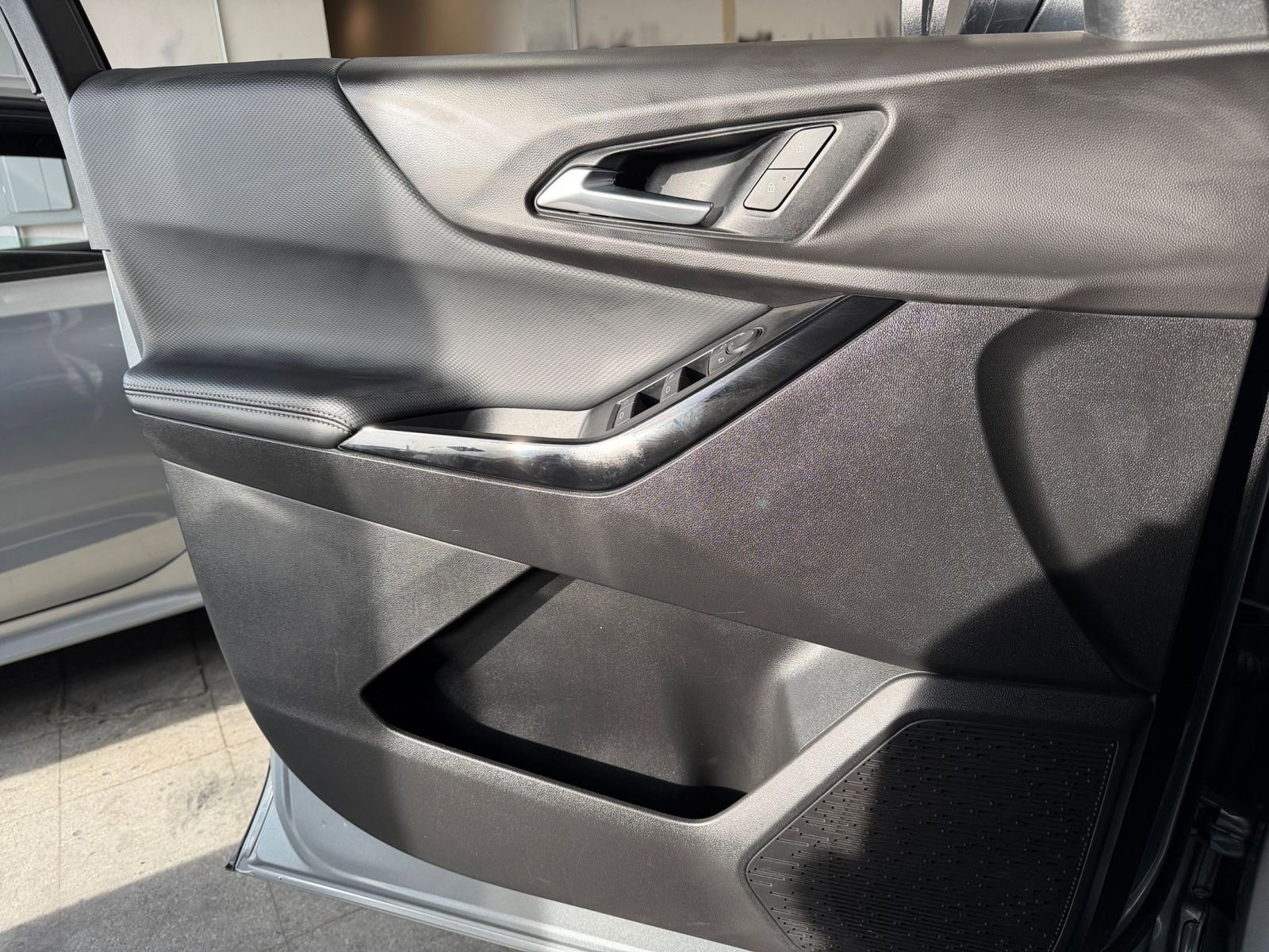 Used 2025 Chevrolet Equinox LT image 20