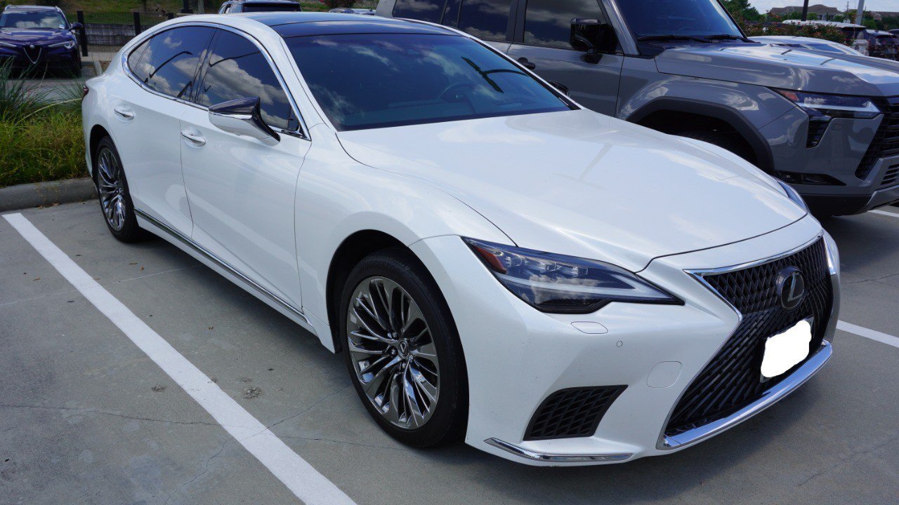 Used 2023 Lexus LS 500 w/ Interior Upgrade Package RWD image 3