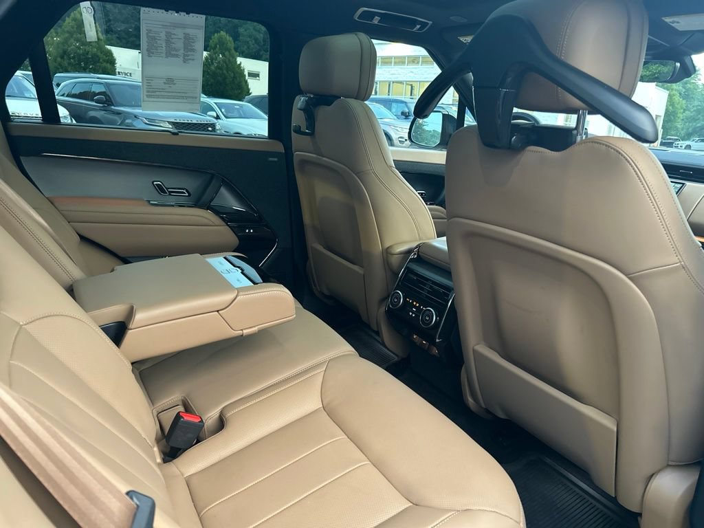 Certified 2025 Land Rover Range Rover Sport SE AWD/4WD image 19