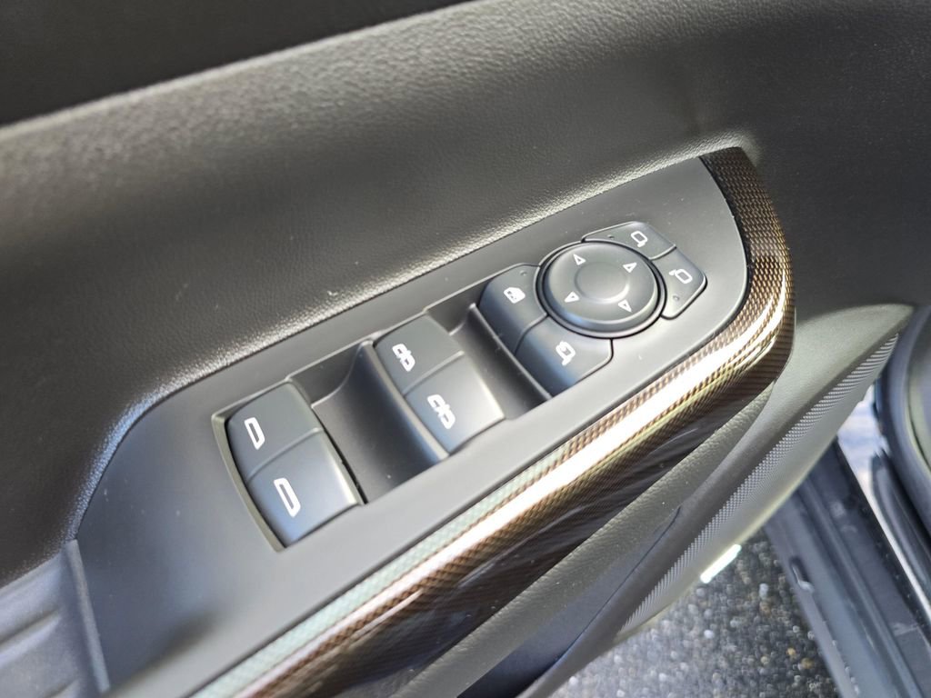 Used 2023 GMC Acadia AT4 w/ GMC Pro Grade Package AWD/4WD image 19