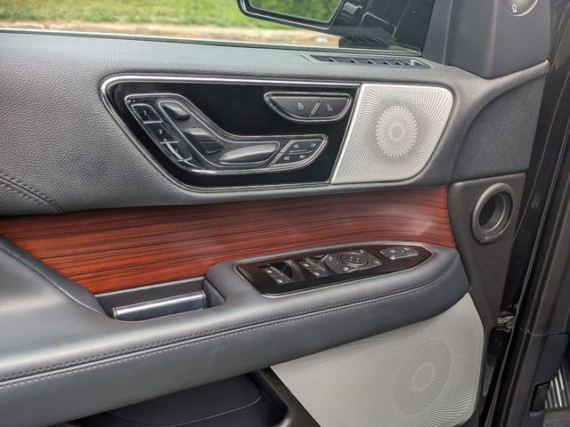 Certified 2023 Lincoln Navigator L Reserve AWD/4WD image 13