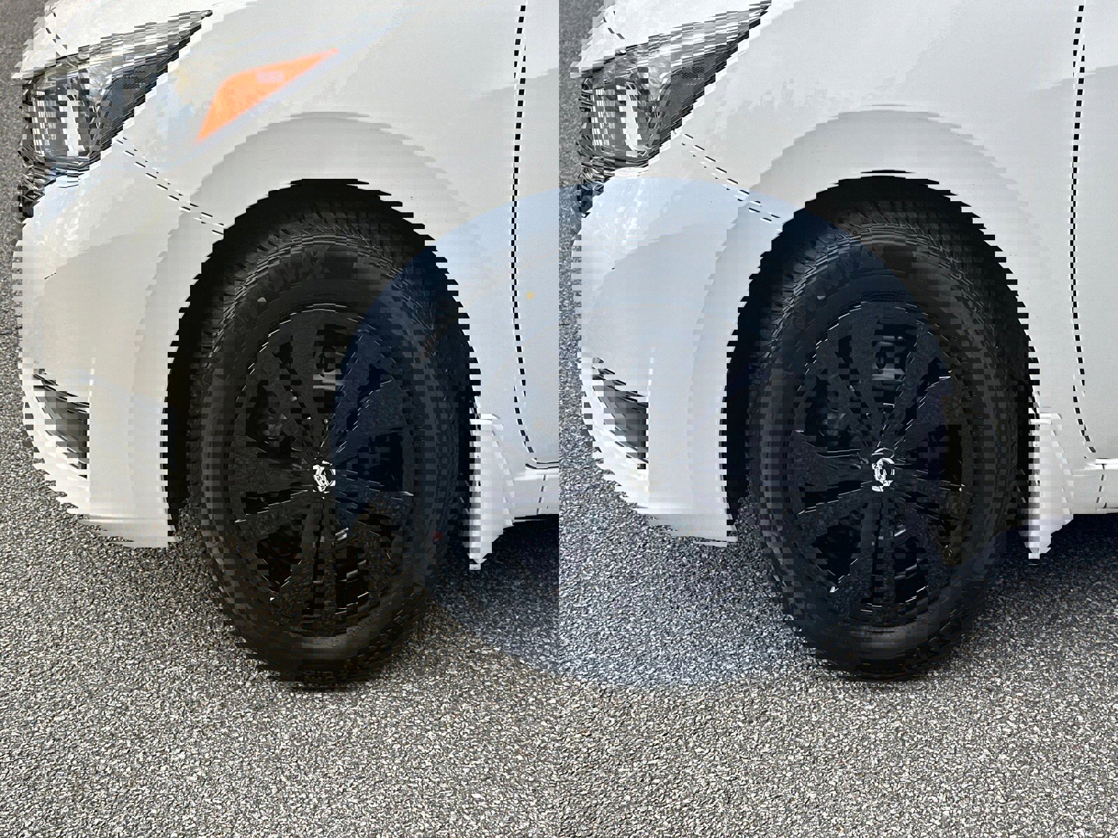 Used 2024 Nissan Versa S w/ Trunk Package image 9