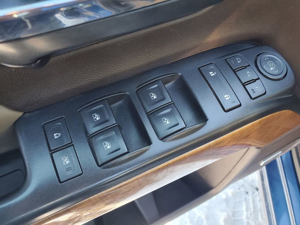 Used 2016 Chevrolet Silverado 1500 LTZ w/ LTZ Plus Package AWD/4WD image 10