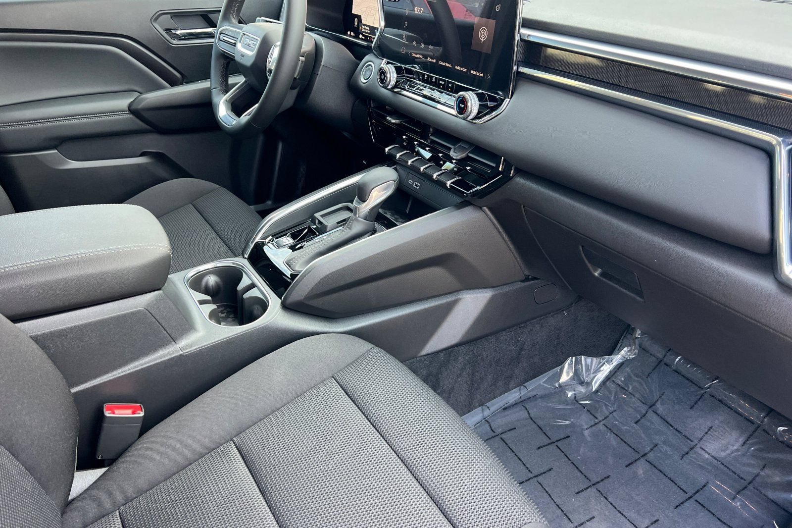 New 2026 GMC Canyon Elevation RWD image 17