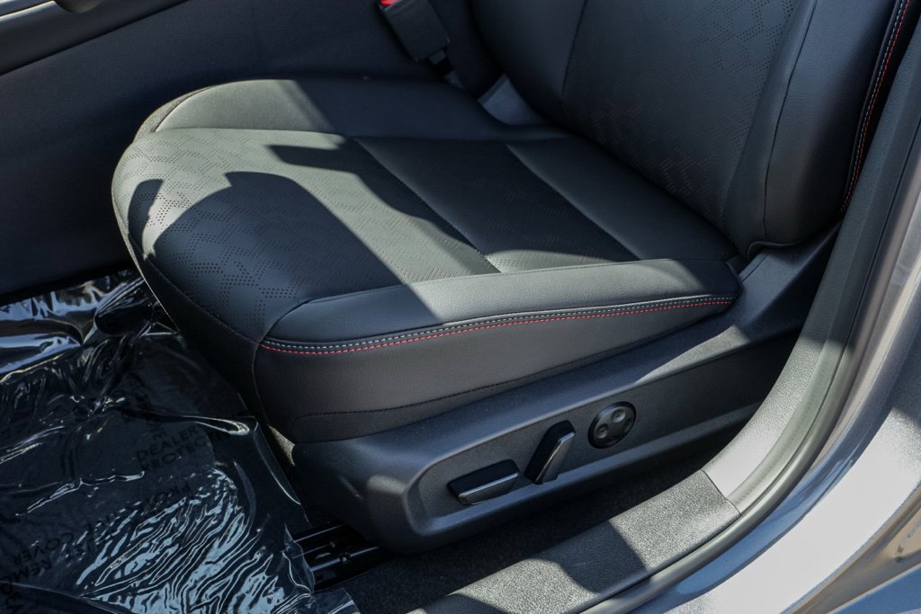 New 2027 Nissan Sentra SR FWD image 19