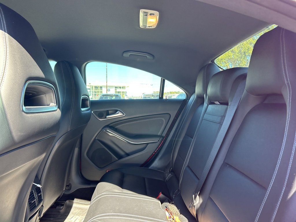 Used 2017 Mercedes-Benz CLA 250 4MATIC image 9