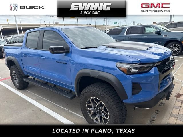 Used 2025 Chevrolet Colorado ZR2 w/ Technology Package AWD/4WD image 1
